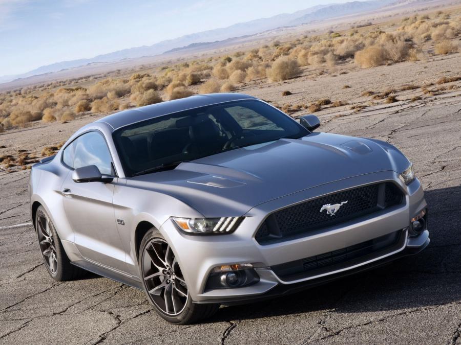  Ford Mustang GT 2015 года  (фото 5 из 93)